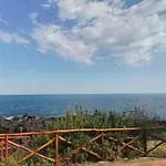 La Spiaggetta Di Stazzo 4*