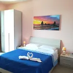 La Spiaggetta Di Stazzo Bed & Breakfast