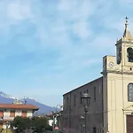 La Spiaggetta Di Stazzo Bed & Breakfast 4*
