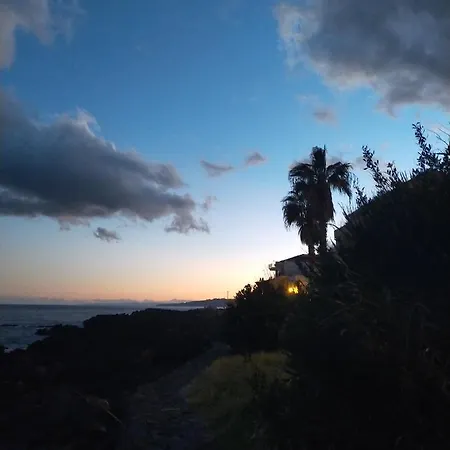 La Spiaggetta Di Stazzo Bed & Breakfast Acireale