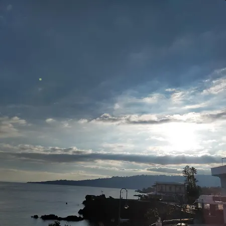 La Spiaggetta Di Stazzo Acireale