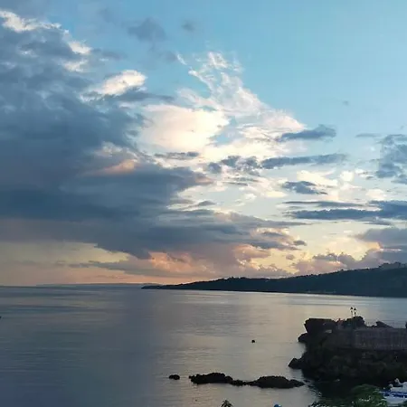 Bed & Breakfast La Spiaggetta Di Stazzo *