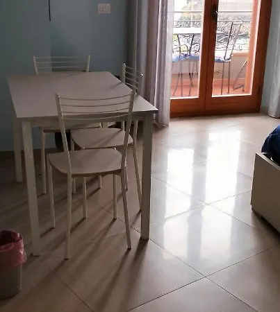 La Spiaggetta Di Stazzo Bed & Breakfast *
