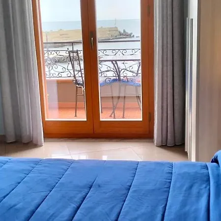 Bed & Breakfast La Spiaggetta Di Stazzo *