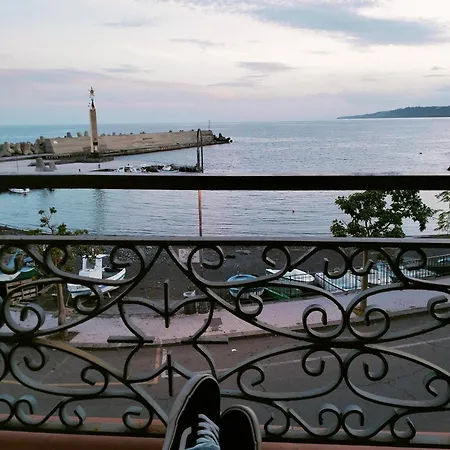 Bed & Breakfast La Spiaggetta Di Stazzo *