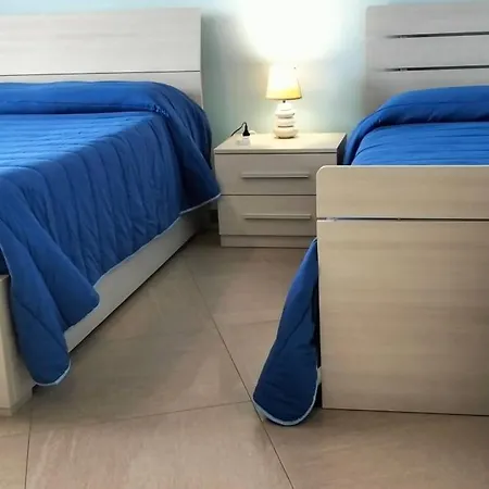 La Spiaggetta Di Stazzo Bed & Breakfast