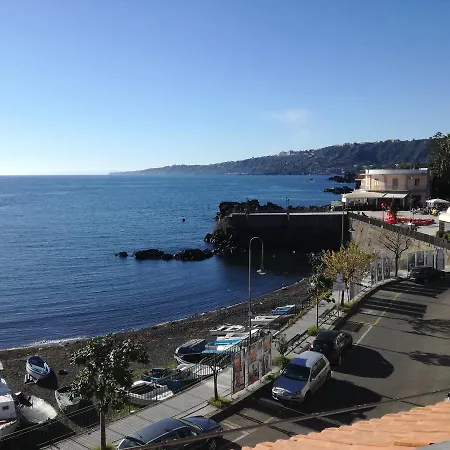 Bed & Breakfast La Spiaggetta Di Stazzo