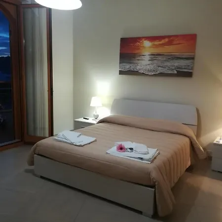 Bed & Breakfast La Spiaggetta Di Stazzo