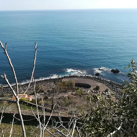 Bed & Breakfast La Spiaggetta Di Stazzo