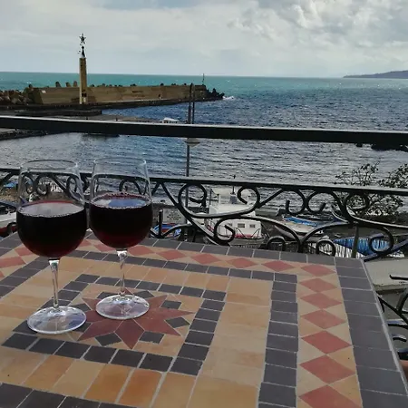 Oda ve Kahvaltı La Spiaggetta Di Stazzo Acireale