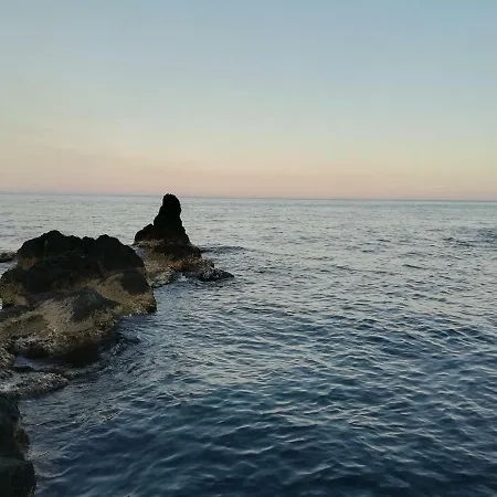 Bed & Breakfast La Spiaggetta Di Stazzo Acireale