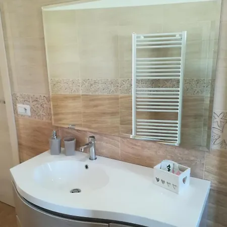 La Spiaggetta Di Stazzo Bed & Breakfast