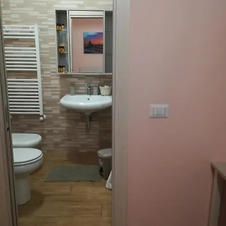 Bed and Breakfast La Spiaggetta Di Stazzo 4*